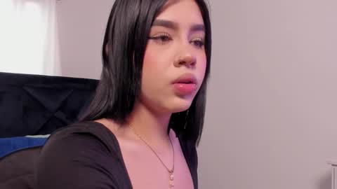 LilyWoodz online show from February 2, 2026, 7:12 pm