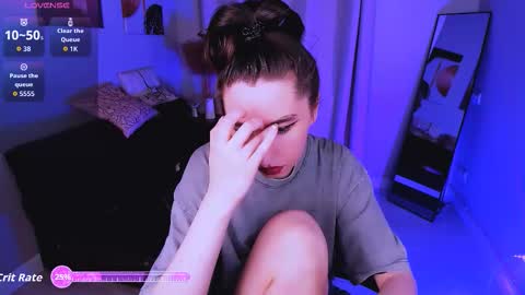 LILY online show from March 12, 2026, 2:12 pm