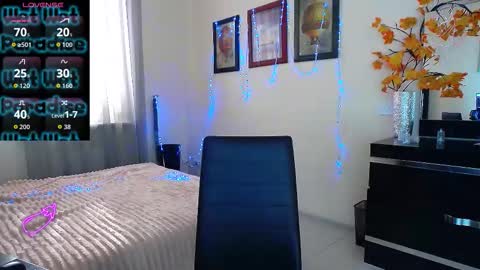 Lilya online show from November 25, 2025, 10:37 am