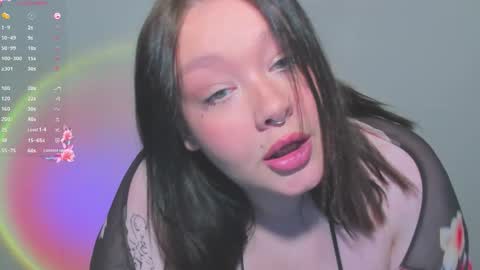 Lily online show from January 6, 2026, 5:49 pm