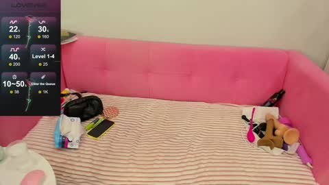 Lily online show from February 6, 2025, 5:14 am