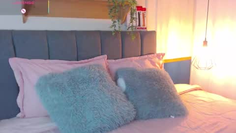 Snapshot of lilycute__ chatting on October 16, 2025, 8:10 pm CALL ME L I L Y online show from October 16, 2025, 8:10 pm