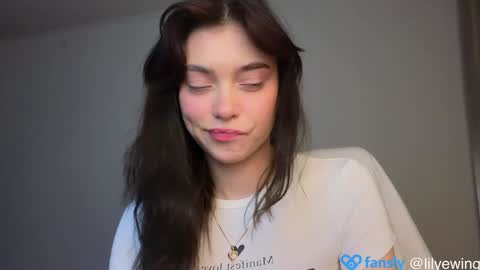Snapshot of lilyewing_ chatting on January 29, 2025, 5:35 pm Lily   online show from January 29, 2025, 5:35 pm