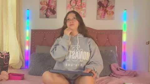 Lily online show from September 27, 2025, 12:43 pm