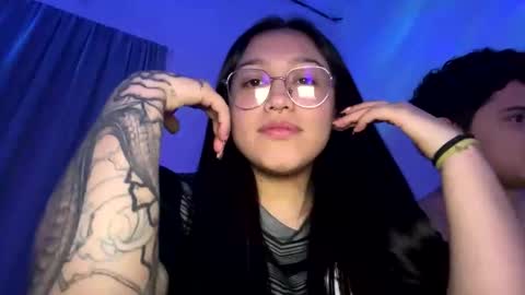 Snapshot of lilyhotson chatting on May 3, 2026, 4:29 am Lily online show from May 3, 2026, 4:29 am