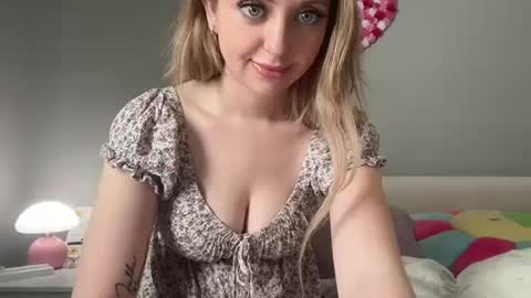 LilyMae online show from January 29, 2025, 2:53 pm