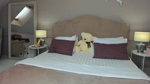 Snapshot of lilymyerss chatting on December 18, 2025, 8:31 am lilymyerss online show from December 18, 2025, 8:31 am