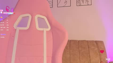 Lily  online show from September 16, 2025, 9:54 am