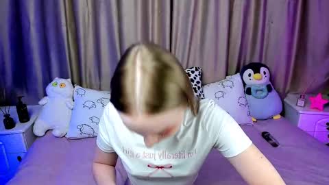 Snapshot of lilystarlight chatting on February 25, 2025, 3:31 am Lilian online show from February 25, 2025, 3:31 am