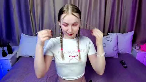 Snapshot of lilystarlight chatting on March 7, 2025, 3:51 am Lilian online show from March 7, 2025, 3:51 am