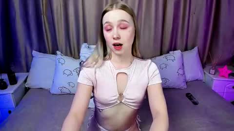 Snapshot of lilystarlight chatting on March 10, 2025, 3:23 am Lilian online show from March 10, 2025, 3:23 am