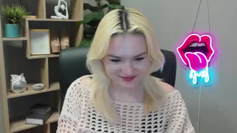 Lily online show from March 18, 2026, 7:22 am