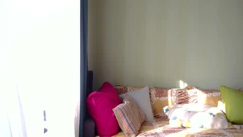 LilyXSky online show from February 2, 2026, 11:31 am