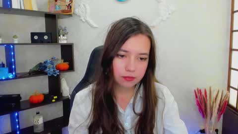 Snapshot of lina_brownie chatting on December 21, 2024, 5:14 am Lina online show from December 21, 2024, 5:14 am