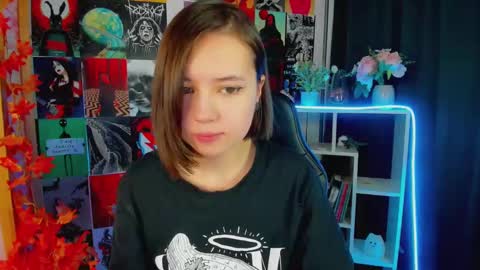 Snapshot of lina_brownie chatting on January 24, 2025, 1:56 am Lina online show from January 24, 2025, 1:56 am