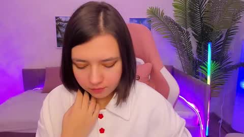 Snapshot of lina_brownie chatting on February 11, 2025, 4:44 am Lina online show from February 11, 2025, 4:44 am