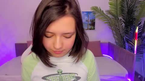 Snapshot of lina_brownie chatting on February 22, 2025, 7:56 am Lina online show from February 22, 2025, 7:56 am