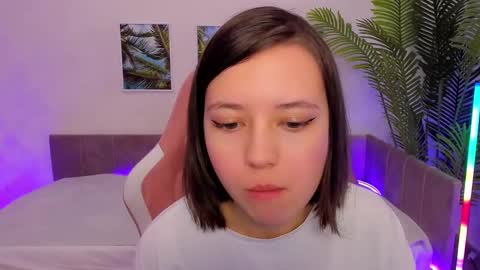 Snapshot of lina_brownie chatting on March 2, 2025, 5:33 am Lina online show from March 2, 2025, 5:33 am