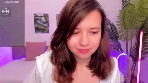 Snapshot of lina_brownie chatting on September 21, 2025, 2:35 am Lina online show from September 21, 2025, 2:35 am