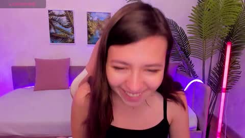 Snapshot of lina_brownie chatting on September 23, 2025, 2:36 am Lina online show from September 23, 2025, 2:36 am