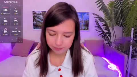 Snapshot of lina_brownie chatting on October 11, 2025, 2:44 am Lina online show from October 11, 2025, 2:44 am