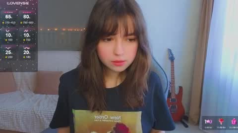 Snapshot of lina_brownie chatting on April 24, 2026, 3:42 am Lina online show from April 24, 2026, 3:42 am