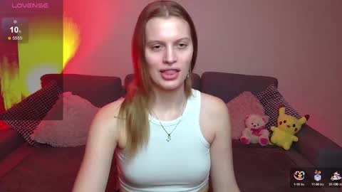 lina_bush online show from December 17, 2024, 9:27 pm