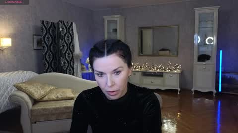 lina_flore online show from April 2, 2026, 8:17 pm