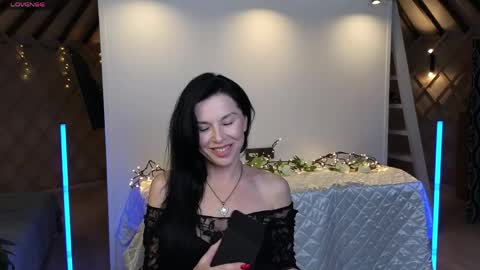 Snapshot of lina_flore chatting on May 27, 2026, 9:23 pm lina_flore online show from May 27, 2026, 9:23 pm