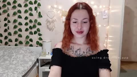 Snapshot of lina_red_x chatting on January 23, 2025, 1:19 am Lina Red X online show from January 23, 2025, 1:19 am