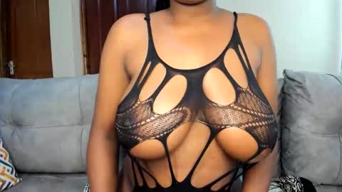 Snapshot of lina_sexy58 chatting on February 1, 2026, 1:53 pm lina sexy58 online show from February 1, 2026, 1:53 pm