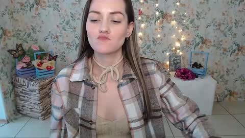 Lina online show from February 17, 2025, 9:35 am