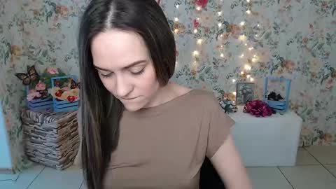 Lina online show from February 21, 2025, 6:40 am