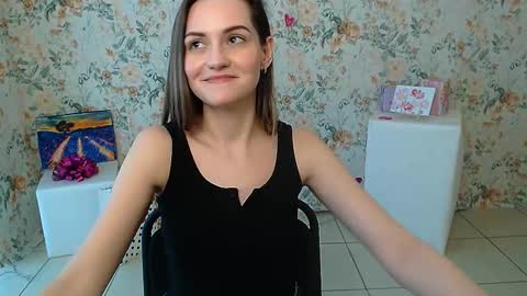 Lina online show from March 7, 2025, 10:24 am