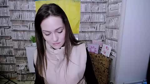 Lina online show from September 25, 2025, 5:44 am