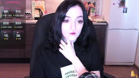 Lina 3  1715622743 online show from October 27, 2025, 8:18 am