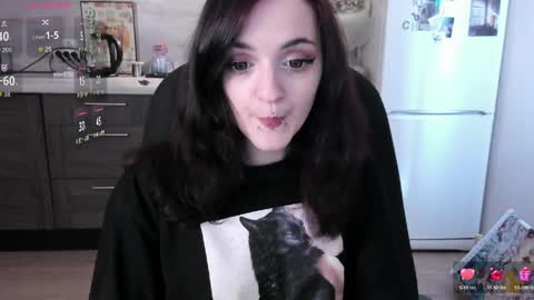 Lina 3  1715622743 online show from April 8, 2026, 8:14 am