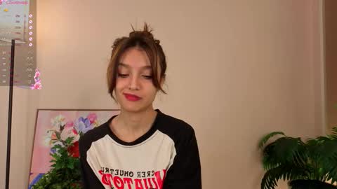 Snapshot of linaage chatting on October 29, 2025, 9:11 am Lina online show from October 29, 2025, 9:11 am