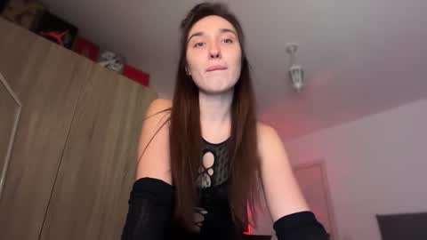 Lina online show from October 23, 2025, 9:02 pm