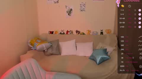 Lina online show from October 4, 2025, 2:31 am