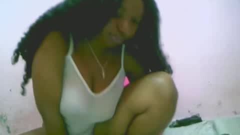 linah1123 online show from November 12, 2025, 3:12 pm