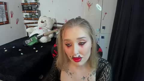 Lina online show from October 27, 2025, 10:36 pm