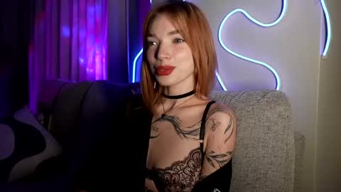 LinaVelle online show from May 15, 2026, 7:43 pm