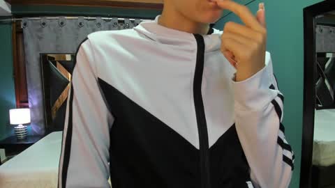  Linda  online show from February 2, 2025, 1:08 pm