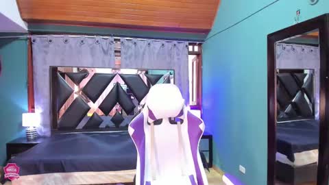  Linda  online show from March 10, 2025, 6:34 pm