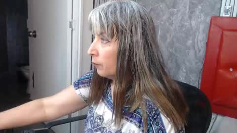 Snapshot of linda__mature chatting on September 11, 2025, 11:54 am Linda online show from September 11, 2025, 11:54 am