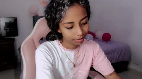 Snapshot of linda_brown_1 chatting on April 30, 2026, 11:49 am linda brown online show from April 30, 2026, 11:49 am