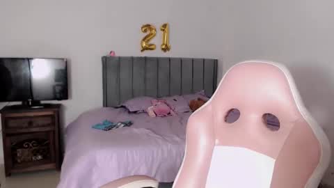 Snapshot of linda_brown_1 chatting on May 22, 2026, 12:22 pm linda brown online show from May 22, 2026, 12:22 pm