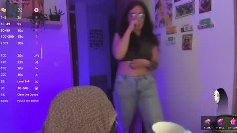Snapshot of linda_giggle chatting on June 18, 2026, 1:06 am Giggles online show from June 18, 2026, 1:06 am
