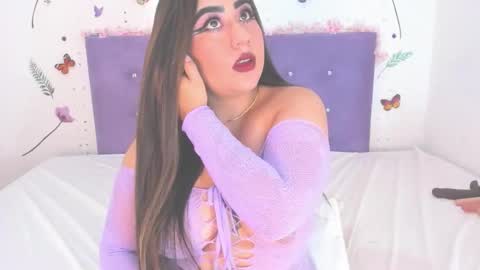 Snapshot of linda_jay_ chatting on October 15, 2025, 12:27 pm Linda  online show from October 15, 2025, 12:27 pm